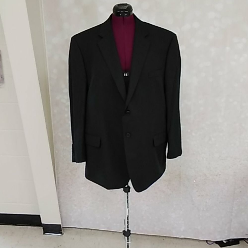 Pinstriped men's warehouse suit 148